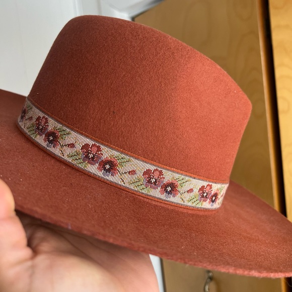 Luna Bloom Mushrooms Leafs Flowers Hand Painted Hat EUC - Picture 6 of 11